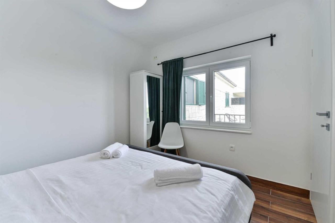 Stone Villa Didovi Snovi With Heated Pool Lisane Ostrovicke Exterior photo
